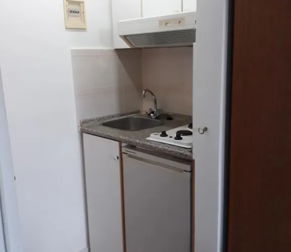 Paradise 아파트 *